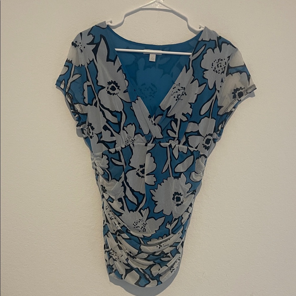 New York & Company Blue Floral Blouse